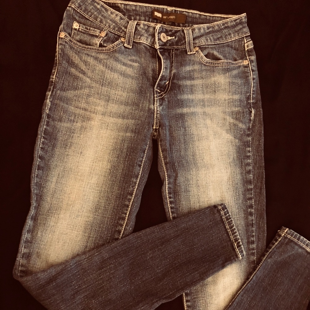 Junior’s Levi’s 535 leggings Size 5